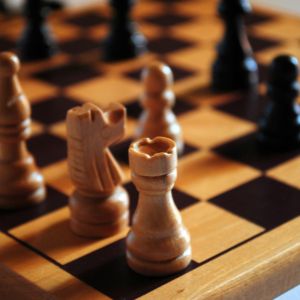 Análisis de partidas con motores y herramientas digitales