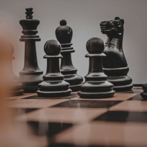 Cómo preparar un reloj de ajedrez antes de una ronda o torneo